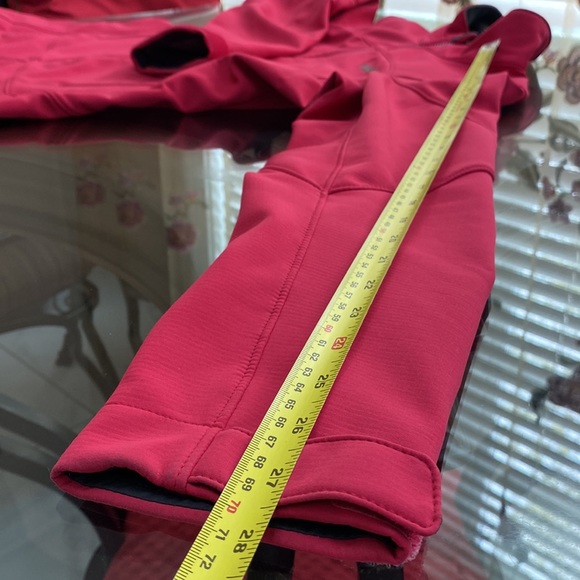 Patagonia Women's Adze Jacket size Small colour jewelled berry ⭐️⭐️⭐️⭐️⭐️ - Picture 10 of 17